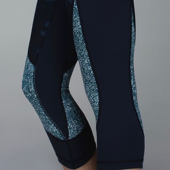 Lululemon Wunder Under Blue Camo Lotus Leggings 6 Activewear Athleisure Gym - Picture 7 of 14